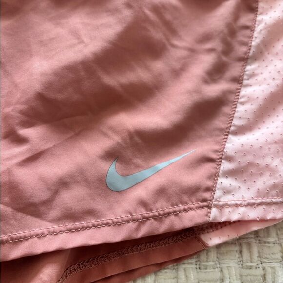 Nike Running Shorts✨ - Picture 2 of 7